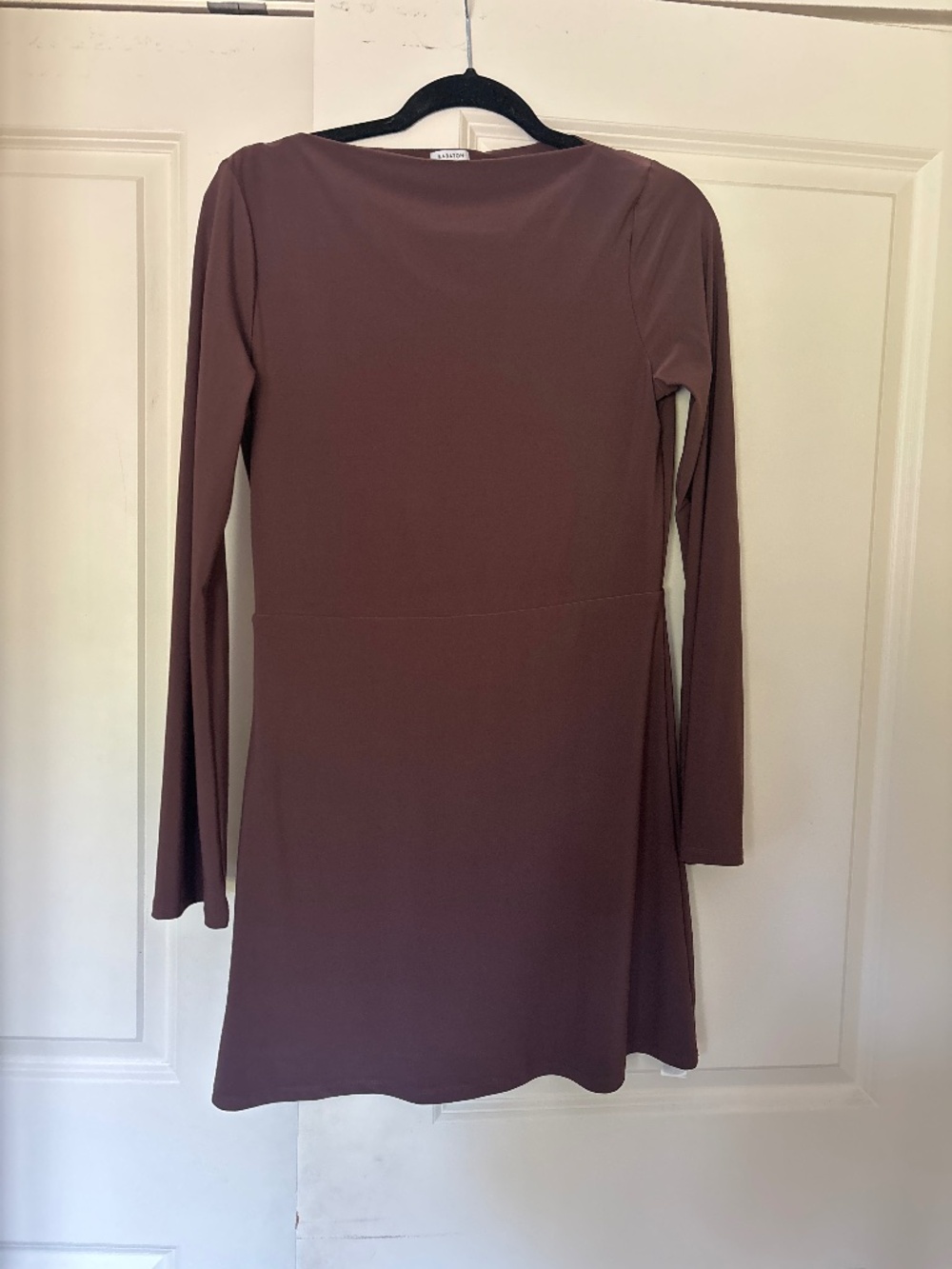 Babaton Swan Dress - Picture 2 of 5